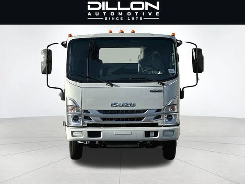 Used 2024 Isuzu NPR RWD image 6