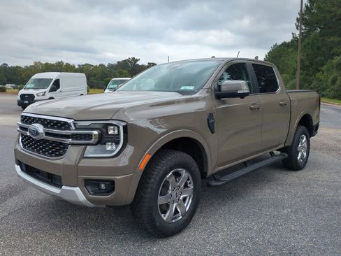 New 2025 Ford Ranger Lariat w/ FX4 Off-Road Package image 8