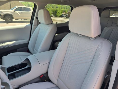 New 2026 Hyundai Palisade FWD Hybrid image 13