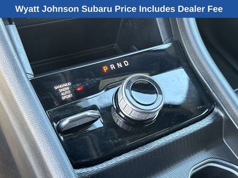 Used 2025 Jeep Grand Cherokee L Limited w/ Black Appearance Package AWD/4WD image 17
