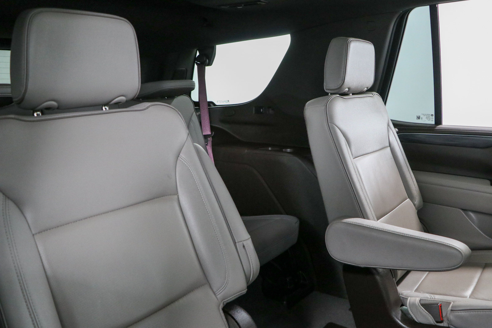 Used 2023 GMC Yukon SLT w/ SLT Premium Package AWD/4WD image 32