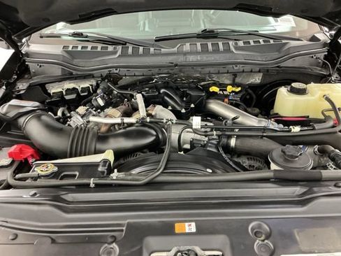Used 2019 Ford F350 Lariat AWD/4WD image 32