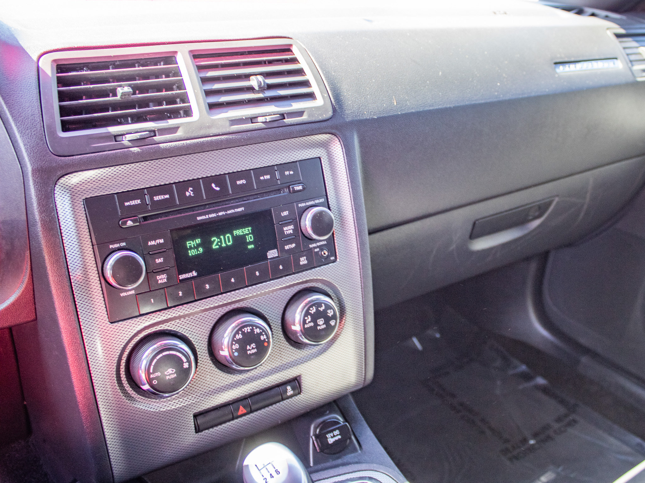 Used 2014 Dodge Challenger R/T RWD image 26