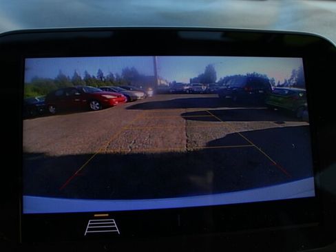 Used 2019 Chevrolet Malibu LT FWD image 9