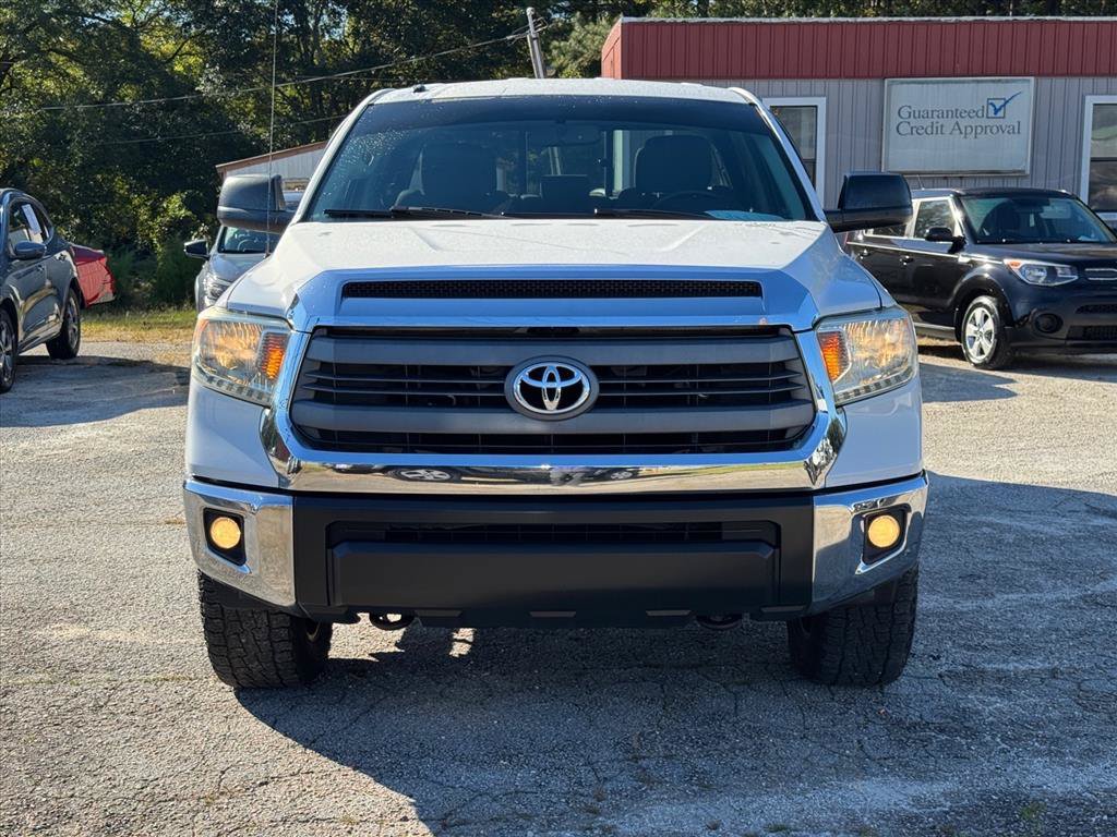 Used 2015 Toyota Tundra SR5 w/ SR5 Upgrade Package AWD/4WD image 8