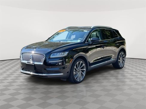 Used 2022 Lincoln Nautilus Reserve w/ Equipment Group 201A image 3