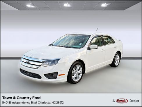 Used 2012 Ford Fusion SE image 1