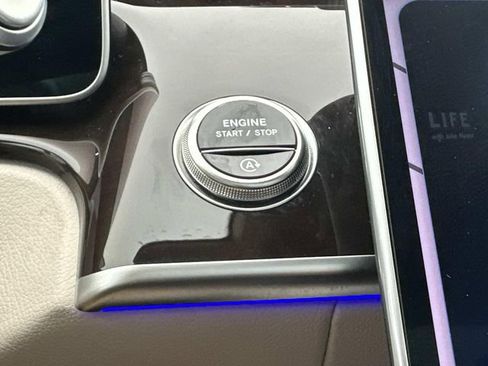 Certified 2025 Mercedes-Benz S 580 S 580 image 27