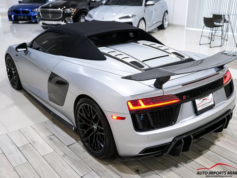 Used 2018 Audi R8 V10 w/ Carbon Exterior Package AWD/4WD image 48