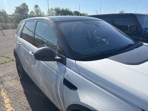 Used 2019 Land Rover Discovery Sport HSE AWD/4WD image 20