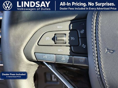 Used 2021 Cadillac Escalade Premium Luxury Platinum w/ Heavy-Duty Trailer Package AWD/4WD image 23