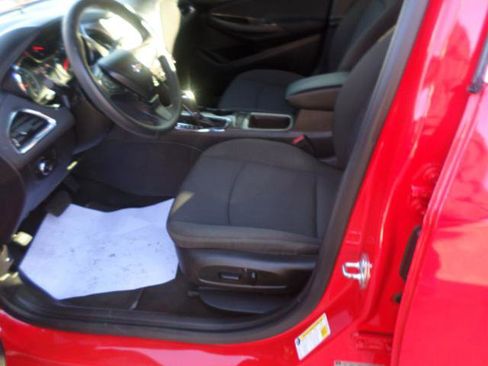 Used 2017 Chevrolet Cruze LT w/ Convenience Package image 40