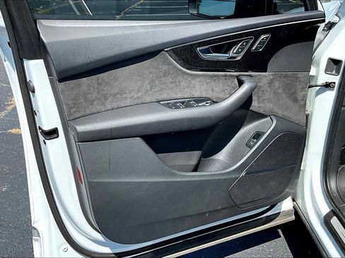 Used 2022 Audi SQ7 Premium Plus image 21