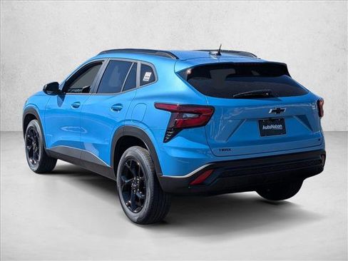 New 2026 Chevrolet Trax LT w/ Sunroof Package FWD image 9