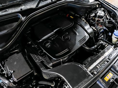 Used 2018 Mercedes-Benz GLE 350 w/ Premium 1 Package image 52