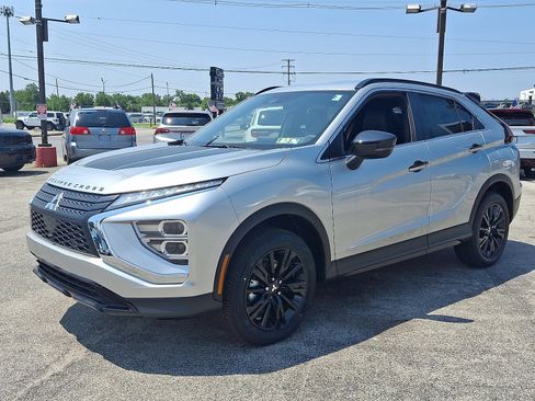 New 2025 Mitsubishi Eclipse Cross Black Edition image 4