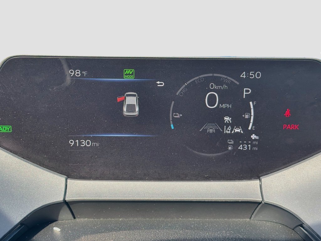 Used 2025 Toyota Prius Plug-In Hybrid FWD image 11