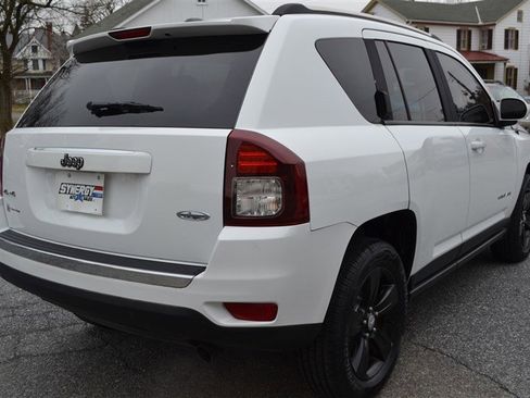 Used 2016 Jeep Compass High Altitude image 5