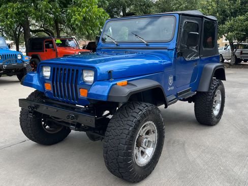 Used 1991 Jeep Wrangler Islander image 4