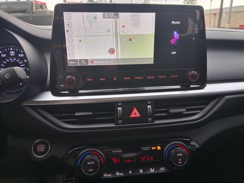 Used 2024 Kia Forte GT-Line image 23