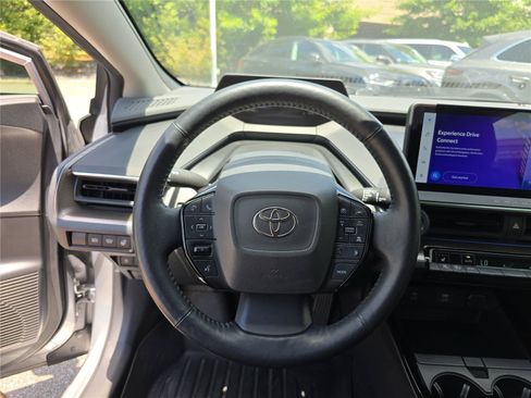 Used 2023 Toyota Prius XLE FWD image 30