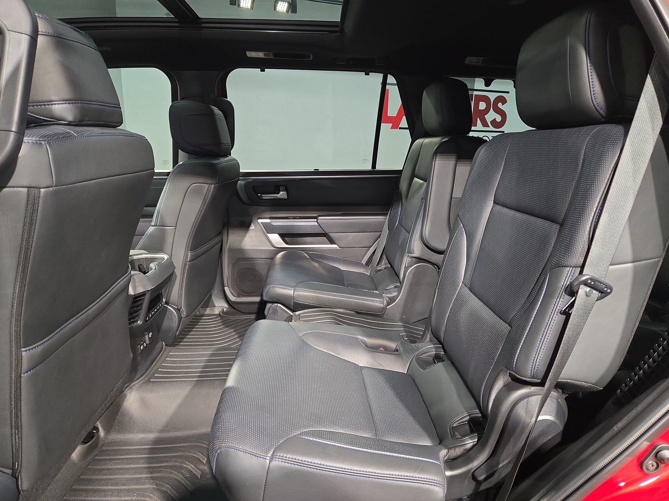 Certified 2025 Toyota Sequoia Platinum AWD/4WD image 37
