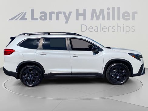 Certified 2025 Subaru Ascent Bronze Edition AWD/4WD image 4