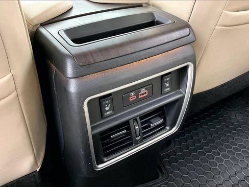Used 2022 Nissan Murano Platinum w/ Cargo Package FWD image 9