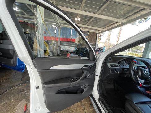 Used 2018 BMW X1 xDrive28i AWD/4WD image 6
