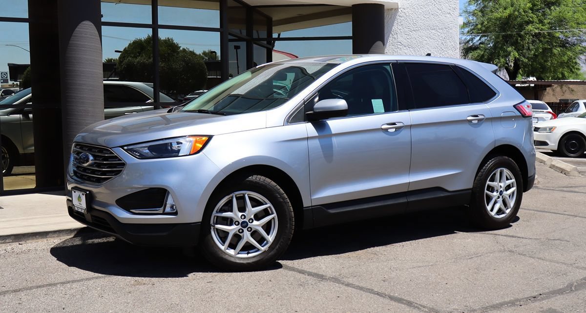 Used 2022 Ford Edge SEL w/ Convenience Package AWD/4WD image 3