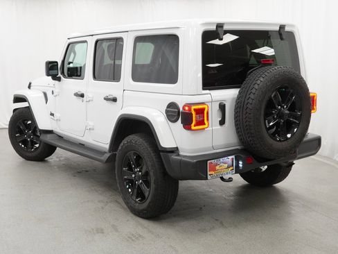Certified 2022 Jeep Wrangler Unlimited Sahara image 16