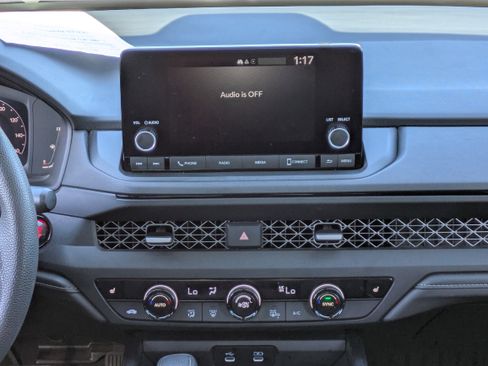 Used 2023 Honda Accord EX image 17