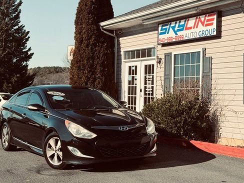 Used 2012 Hyundai Sonata Hybrid w/ Ultimate Pkg image 2
