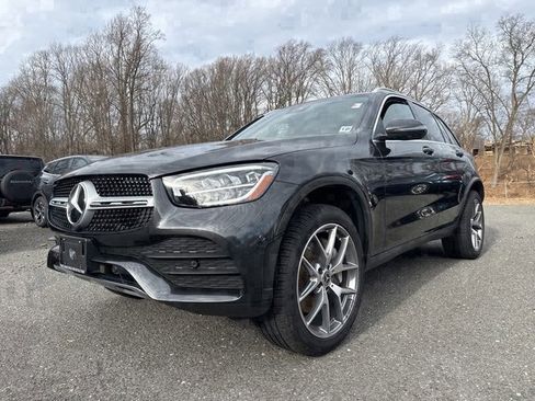 Used 2022 Mercedes-Benz GLC 300 4MATIC image 1