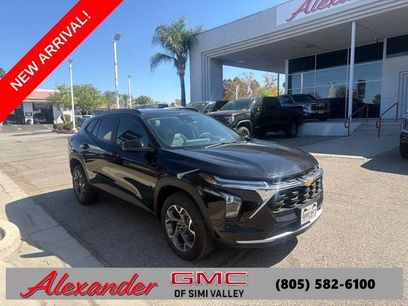 Used 2025 Chevrolet Trax LT