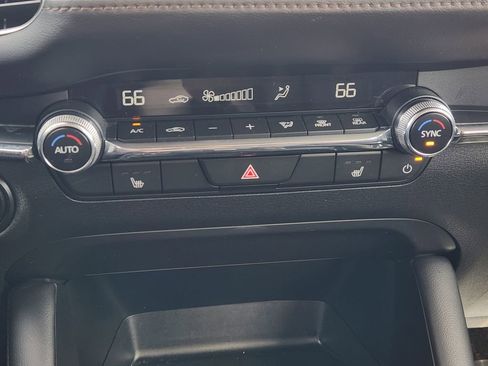 Used 2025 MAZDA MAZDA3 s image 21