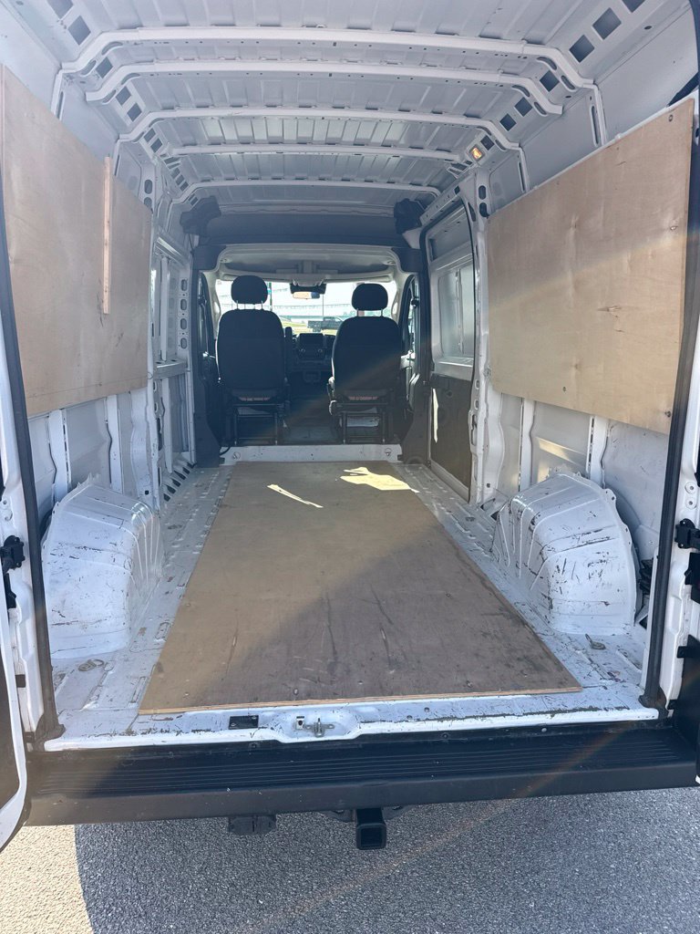 Used 2023 RAM ProMaster 2500 w/ Convenience Group FWD image 13