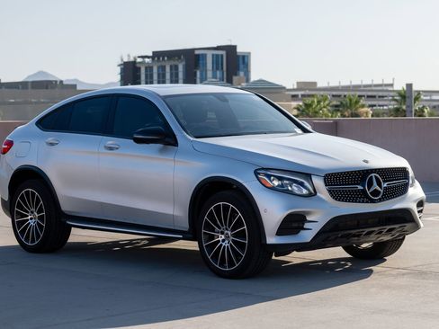 Used 2019 Mercedes-Benz GLC 300 4MATIC Coupe image 3