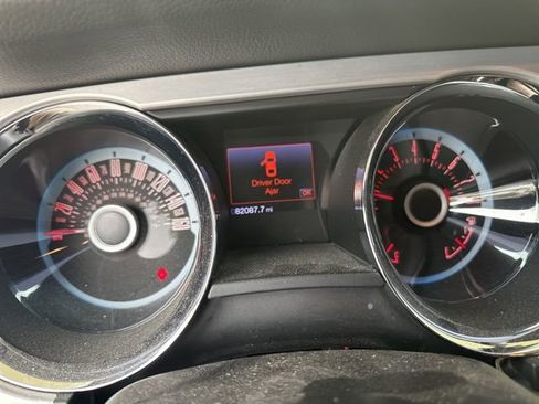 Used 2013 Ford Mustang GT Premium w/ Electronics Pkg RWD image 23