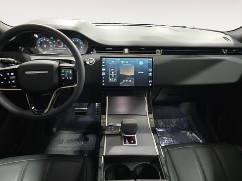 Used 2025 Land Rover Range Rover Evoque Dynamic SE image 5