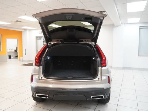 Used 2024 Cadillac XT4 Premium Luxury w/ Cold Weather Package AWD/4WD image 10