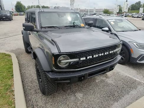 Used 2023 Ford Bronco Wildtrak AWD/4WD image 23