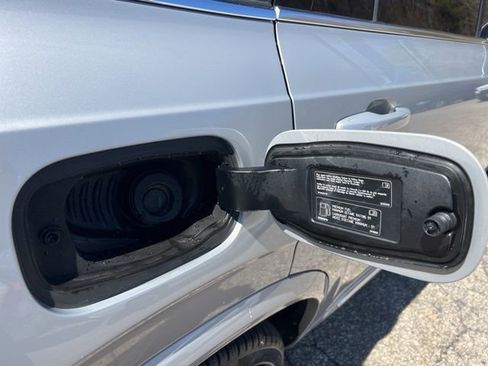 Certified 2023 Volvo XC90 B6 Ultimate AWD/4WD image 15