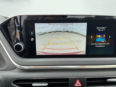 Used 2023 Hyundai Sonata SEL w/ Convenience Package FWD image 16
