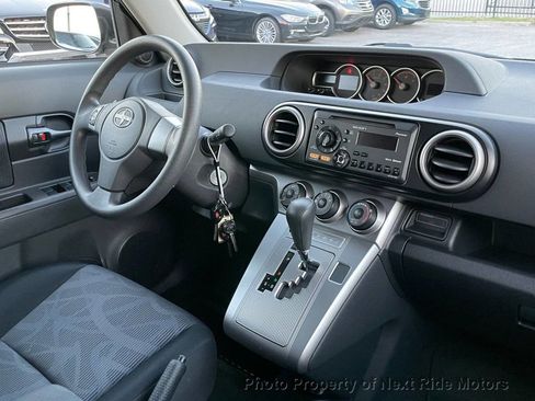 Used 2012 Scion xB image 17