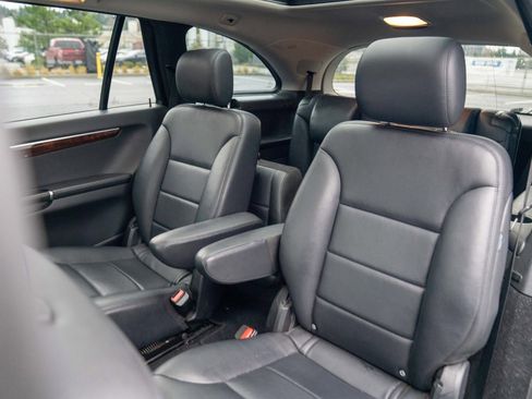 Used 2011 Mercedes-Benz R 350 4MATIC image 21
