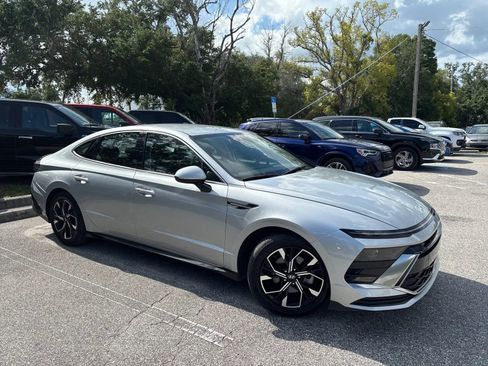 Used 2024 Hyundai Sonata SEL FWD image 6