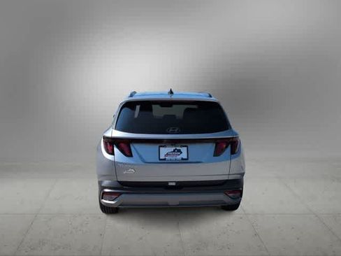 Used 2025 Hyundai Tucson SEL FWD image 7
