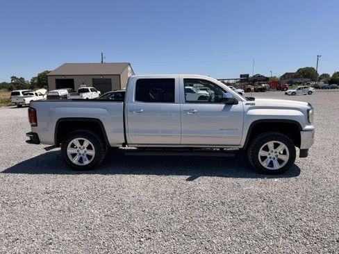 Used 2017 GMC Sierra 1500 SLT AWD/4WD image 4