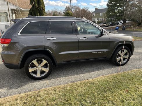 Used 2014 Jeep Grand Cherokee Limited w/ Luxury Group II AWD/4WD image 1